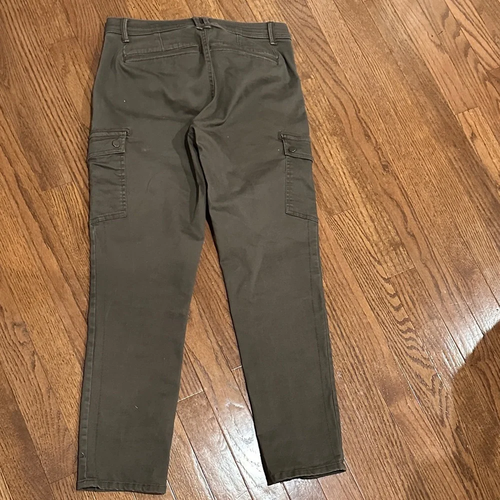 Wit & Wisdom Women’s Cargo Pants - Picture 3 of 3